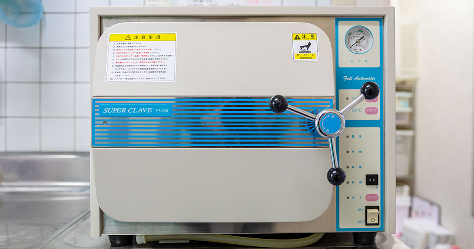 オートクレーブ(滅菌器)